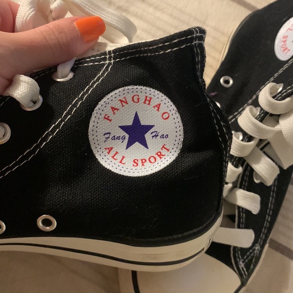 shawn mendes shoes - Picture 4 of 7